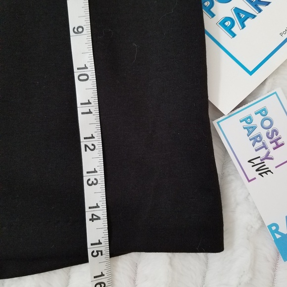 BCBGeneration black knit mini skirt sz. S - Picture 6 of 6